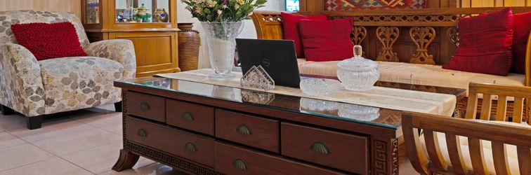 Lobby SPOT ON 92121 Mitra Dago Antapani Syariah