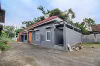 Luar Bangunan SPOT ON 92118 Alif House Syariah 2