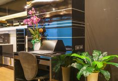Accommodation Services 7 De Lux Bangkok Hotel