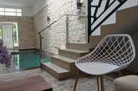 Lobi Villa Nora with Private Pool at Batu Malang