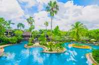 Swimming Pool The Hotspring Beach Resort & Spa