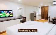 ห้องนอน 2 P.T. Grand Hotel