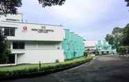 Bangunan 3 Super OYO Collection O 92122 Series Hotel Serpong