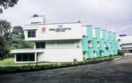 Exterior 4 Super OYO Collection O 92122 Series Hotel Serpong