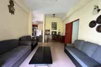 Lobi KRS Pines Guesthouse