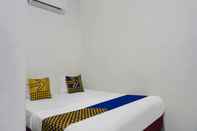 Kamar Tidur SPOT ON 92154 Nusasari Guest House