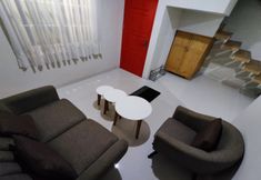 Lobby 6 EXPRESS O 92146 Little Holland Huis
