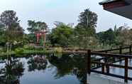 ภายนอกอาคาร 7 Suanphung Bonsai Village