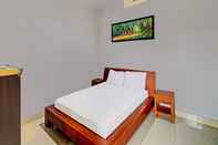 Kamar Tidur OYO 92203 Tata Guest House