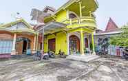 Bangunan 2 SPOT ON 92188 Ndalem Eyang Guesthouse Syariah