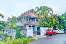 Exterior Hotel O Wisma Inayah Syariah