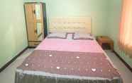 Kamar Tidur 6 Karina Guest House Syariah