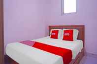 Kamar Tidur OYO 92180 Orange Garden 47