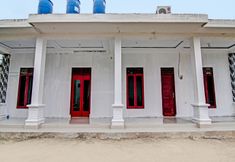 外観 3 OYO 92199 Wisma Cendana Syariah Near PASAR FLAMBOYAN