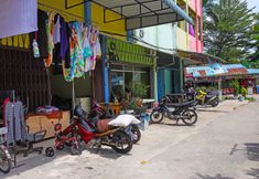 Exterior 3 SPOT ON 92186 Penginapan Lorra