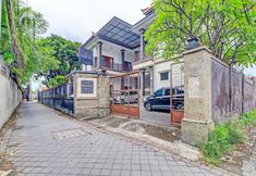 Exterior 2 Capital O 92229 Pudak Sari Homestay