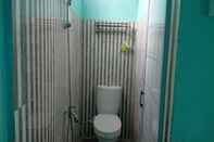 Toilet Kamar EXPRESS O 92194 Antony Homestay