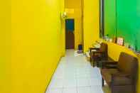 Lobi SPOT ON 92236 Kediri Family Homestay