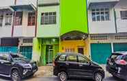 Exterior 3 SPOT ON 92236 Kediri Family Homestay