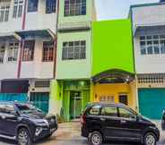 Exterior 3 SPOT ON 92236 Kediri Family Homestay