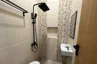 In-room Bathroom Hotel Paskal Inn