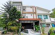 Bangunan 4 SUPER OYO 92249 Wisma Rina Rini Tegalega Park