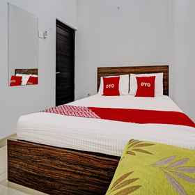 Bedroom 1 OYO 92249 Wisma Rina Rini Tegalega Park, Polytron Service Center Hotels