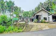 Luar Bangunan 2 SPOT ON 92264 Argo Homestay