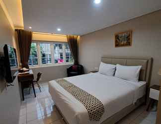 Bedroom 2 Christine Hotel Jogja