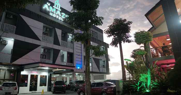 Lobi AMAZE HOTEL