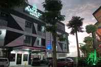 Lobi AMAZE HOTEL