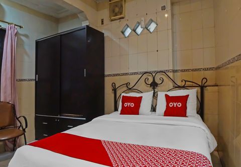 Kamar Tidur OYO 92266 Hotel Binaka Medan