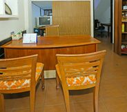 Lobby 6 OYO 92262 Backpacker Homestay Cibubur