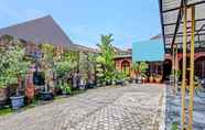 Bangunan 6 OYO 92274 Adelia Homestay