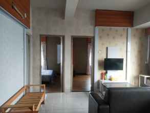 Others 4 Newton Apartemen by Cozal