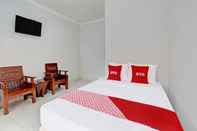Bedroom OYO 92290 Hotel Permata Sari