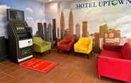 Lobi 2 Uptown Hotel Chinatown