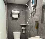 In-room Bathroom 2 Uptown Hotel Semenyih