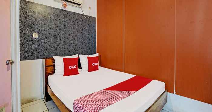 Kamar Tidur OYO 92270 Grand Village Syariah