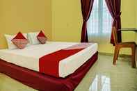 Bedroom OYO 92293 Pahala Syariah Residence