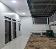 Common Space 5 EXPRESS O 92284 Kost Mazbie Syariah