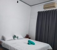 Kamar Tidur 6 LORENT HOSTEL NIPAH