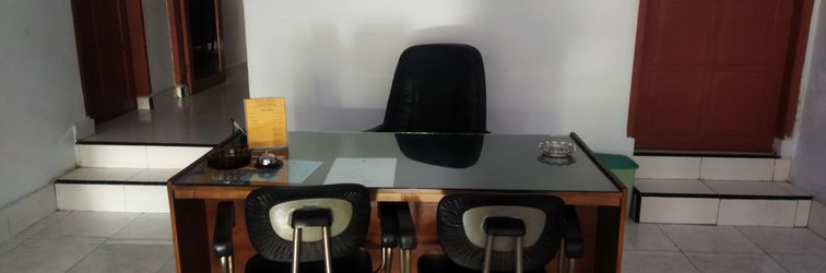 Lobby Hotel O Wisma Arwini Syariah Near Benteng Balangnipa