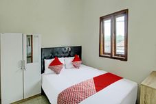 臥室 OYO 92312 A+ Cozy Rooms Syariah