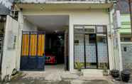 Exterior 5 OYO 92312 A+ Cozy Rooms Syariah