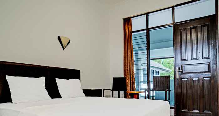 Bedroom OYO 92324 Hotel Sinar Rejeki