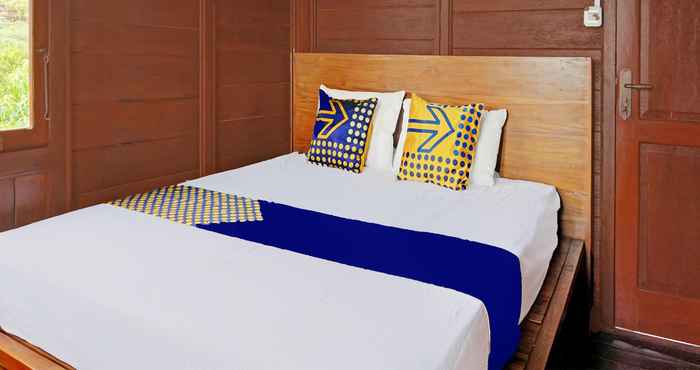 Kamar Tidur SPOT ON 92321 Abiyan Villa Homestay Syariah