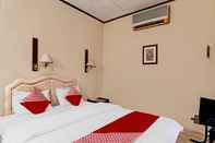 Bedroom OYO 92330 Hotel Rindu Sempadan