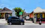 Exterior 4 OYO 92359 Kost Maluku 36 Blitar