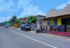 Exterior 2 OYO 92359 Kost Maluku 36 Blitar
